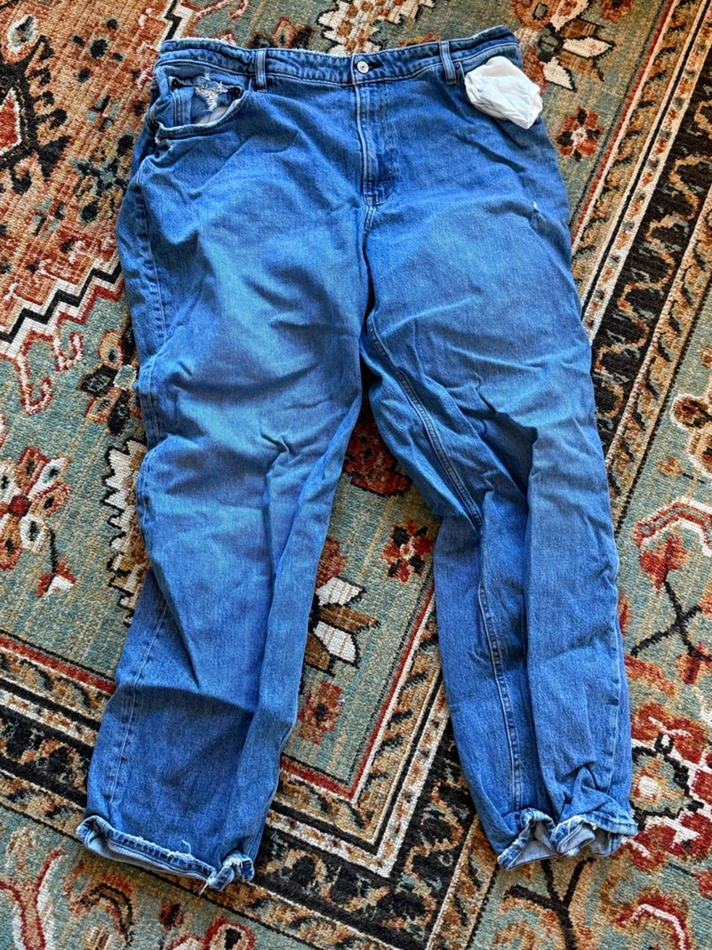 Abercrombie & Fitch 
The 90s Relaxed Jean High Rise
Curve Love
Size 34 / 18 R